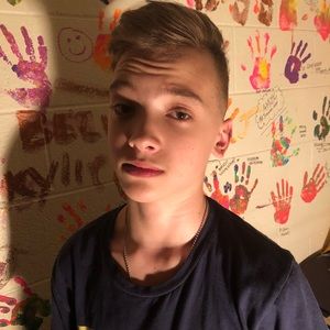 Meet your Posher, Ty